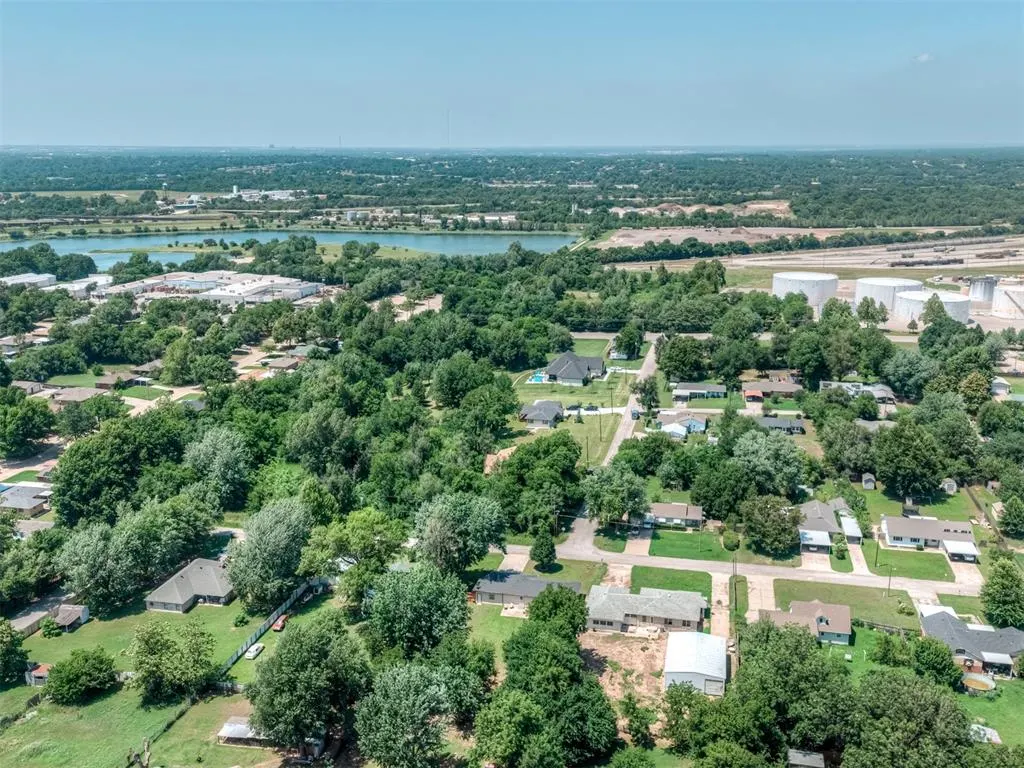 Photo 48 — 3910 Lawn Drive, Oklahoma City, OK 73115