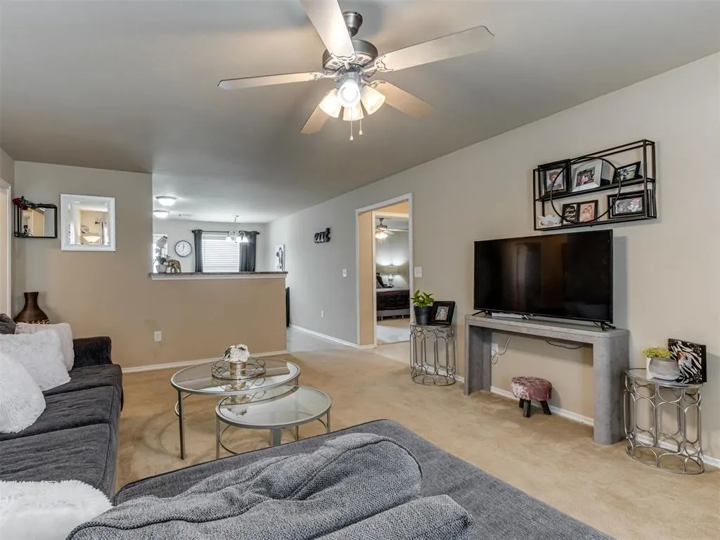 Photo 7 — 531 E Juniper Lane, Mustang, OK 73064