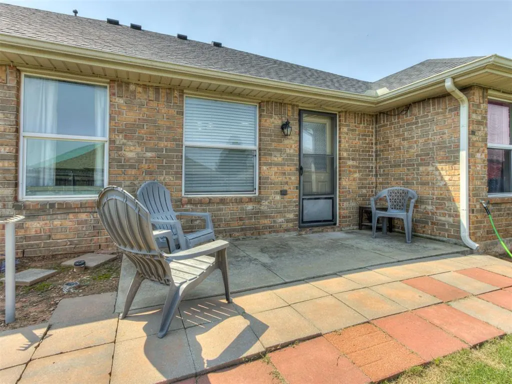 Photo 24 — 531 E Juniper Lane, Mustang, OK 73064