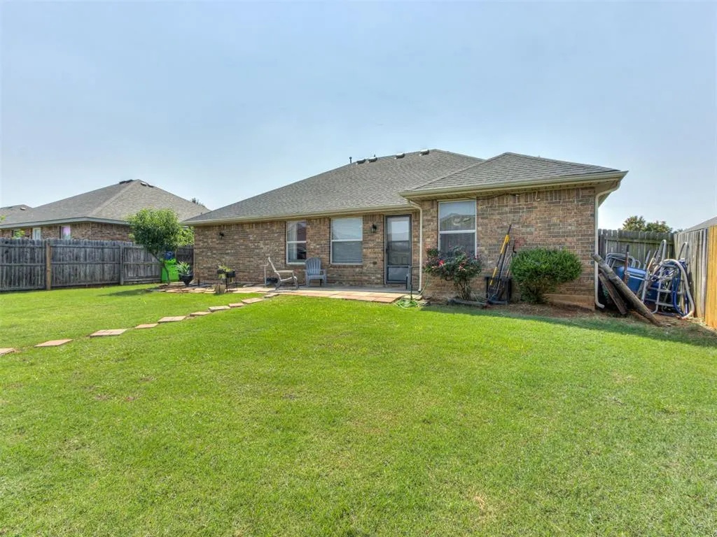 Photo 26 — 531 E Juniper Lane, Mustang, OK 73064