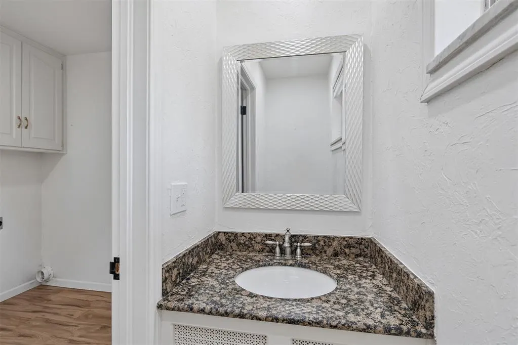 Photo 19 — 6612 Edgewater Drive, Oklahoma City, OK 73116