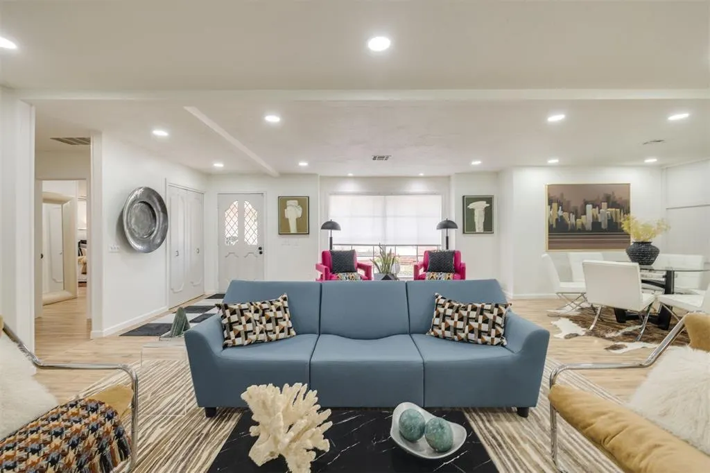 Photo 10 — 6612 Edgewater Drive, Oklahoma City, OK 73116