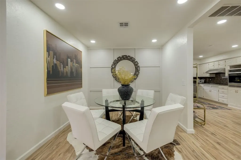 Photo 17 — 6612 Edgewater Drive, Oklahoma City, OK 73116