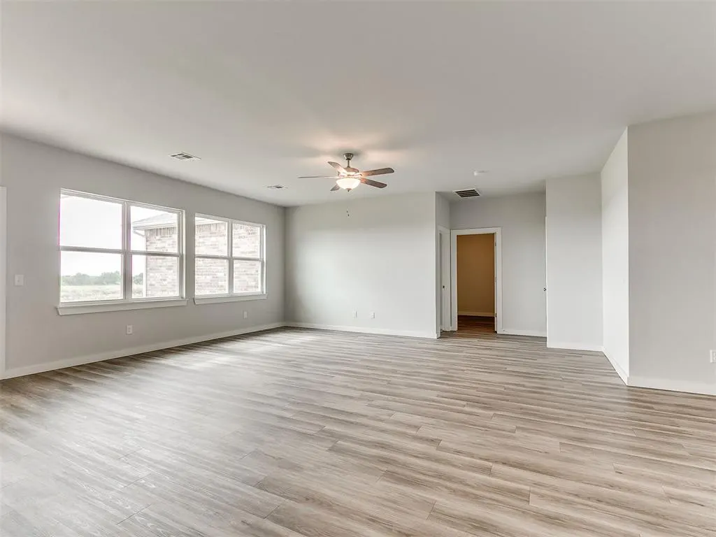 Photo 7 — 3490 Manning Farms Boulevard, El Reno, OK 73036