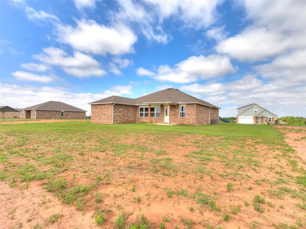 Photo 42 — 3490 Manning Farms Boulevard, El Reno, OK 73036