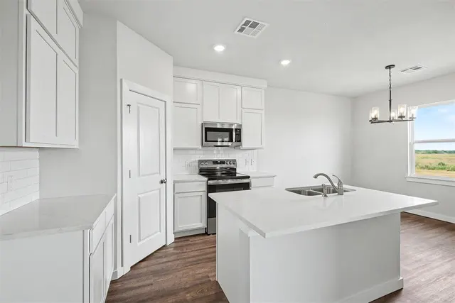 Photo 7 — 3440 Manning Farms Boulevard, El Reno, OK 73036