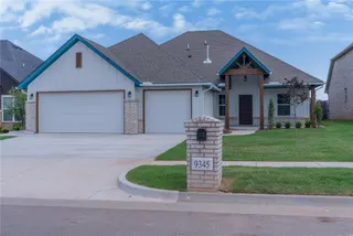 Sold home at 9345 SW 42nd Street
