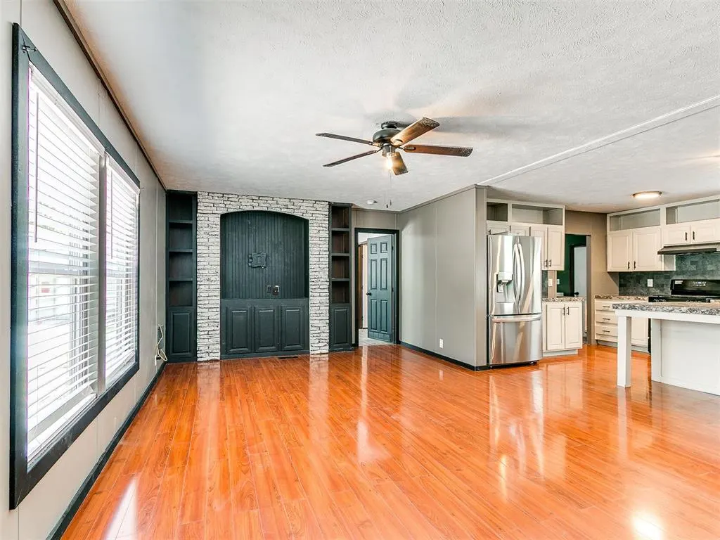 Photo 7 — 2010 SE 136th Avenue, Norman, OK 73026