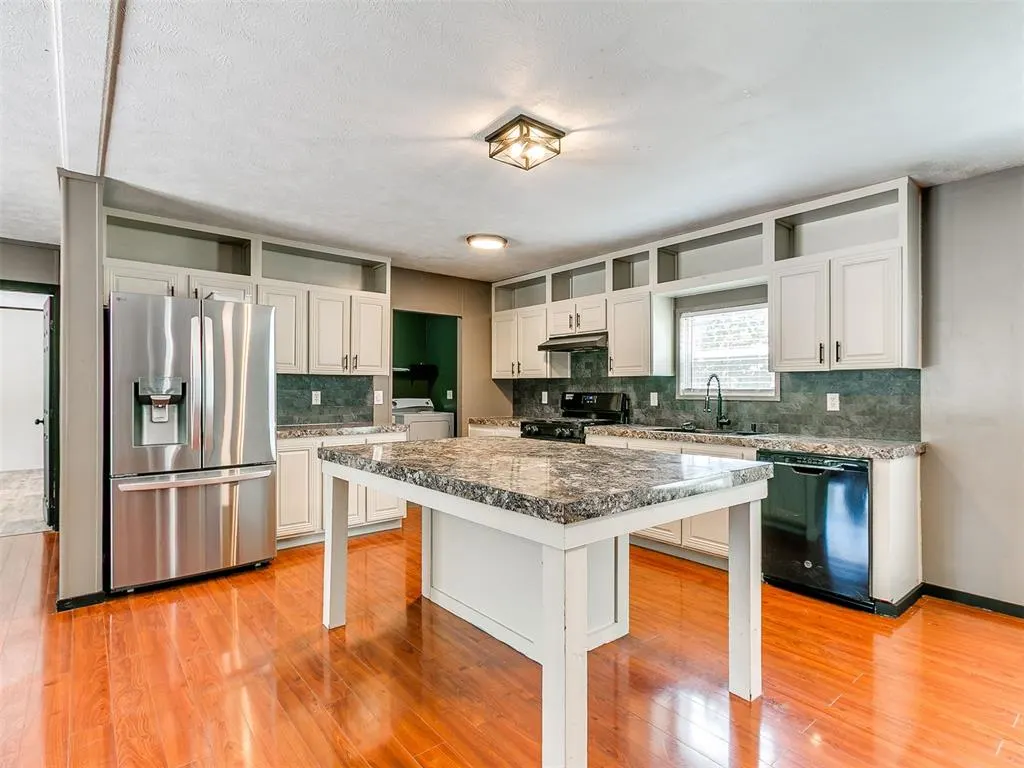 Photo 13 — 2010 SE 136th Avenue, Norman, OK 73026