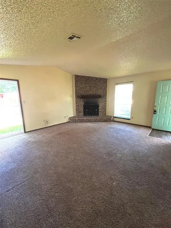 Photo 3 — 1018 Acacia Circle, Noble, OK 73068