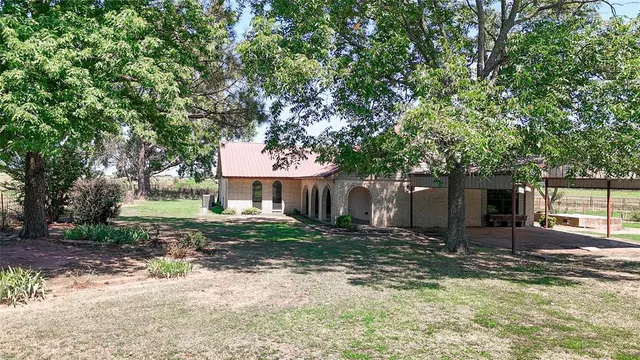 Photo 3 — 7489 County Road 1620, Roff, OK 74865