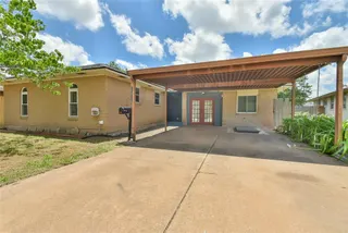 Sold home at 1012 NW 7th Place