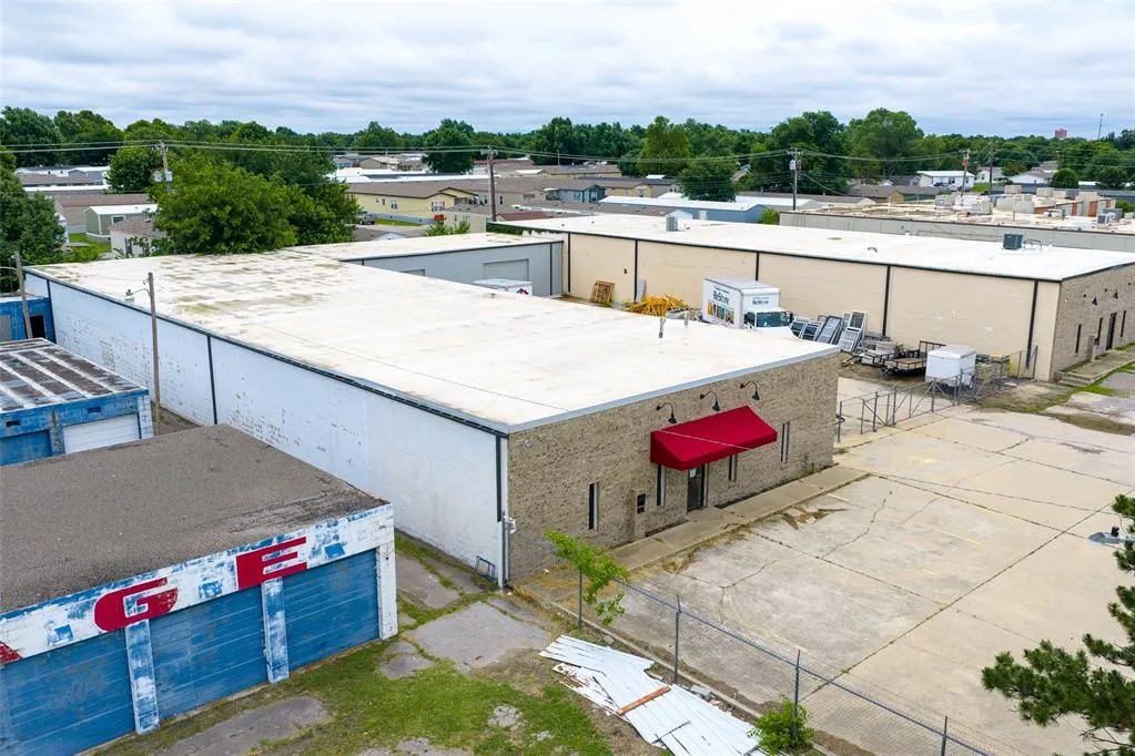 Photo 5 — 1835 Industrial Boulevard, Norman, OK 73069