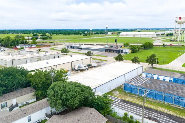 Photo 7 — 1835 Industrial Boulevard, Norman, OK 73069
