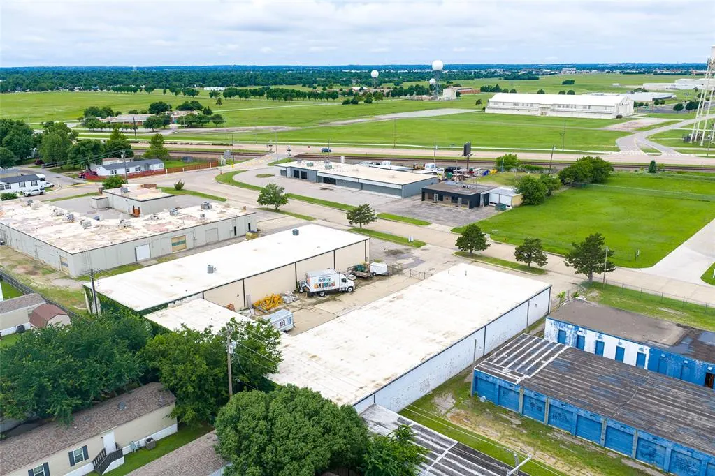 Photo 11 — 1835 Industrial Boulevard, Norman, OK 73069