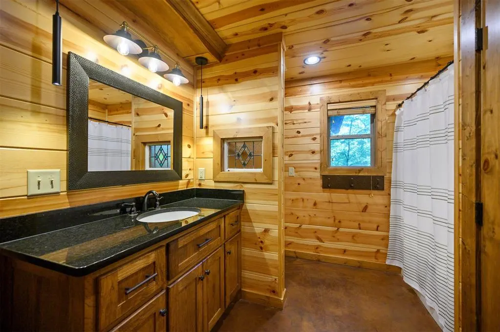 Photo 38 — 32 Orange Blossom Lane, Broken Bow, OK 74728