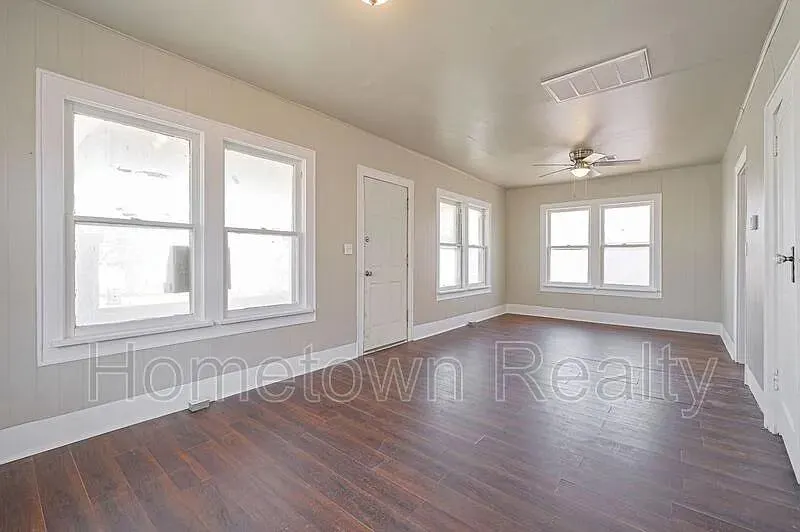 Photo 2 — 612 SE 28th Street, Oklahoma City, OK 73129