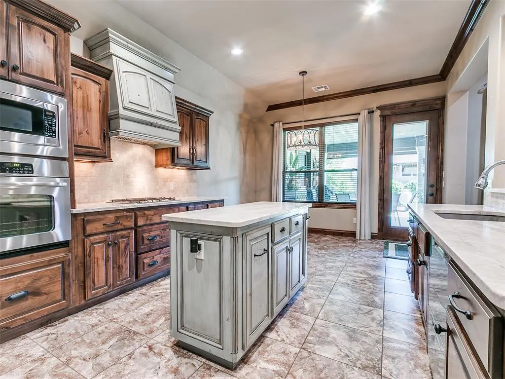 Photo 22 — 929 NW 195th Place, Edmond, OK 73012