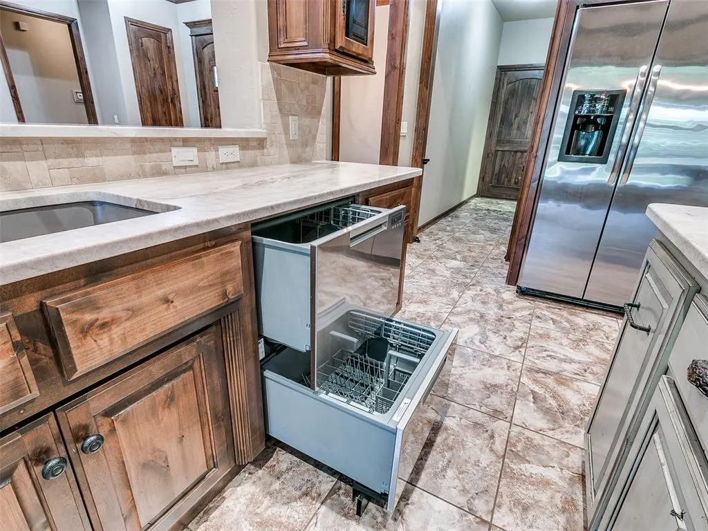 Photo 23 — 929 NW 195th Place, Edmond, OK 73012
