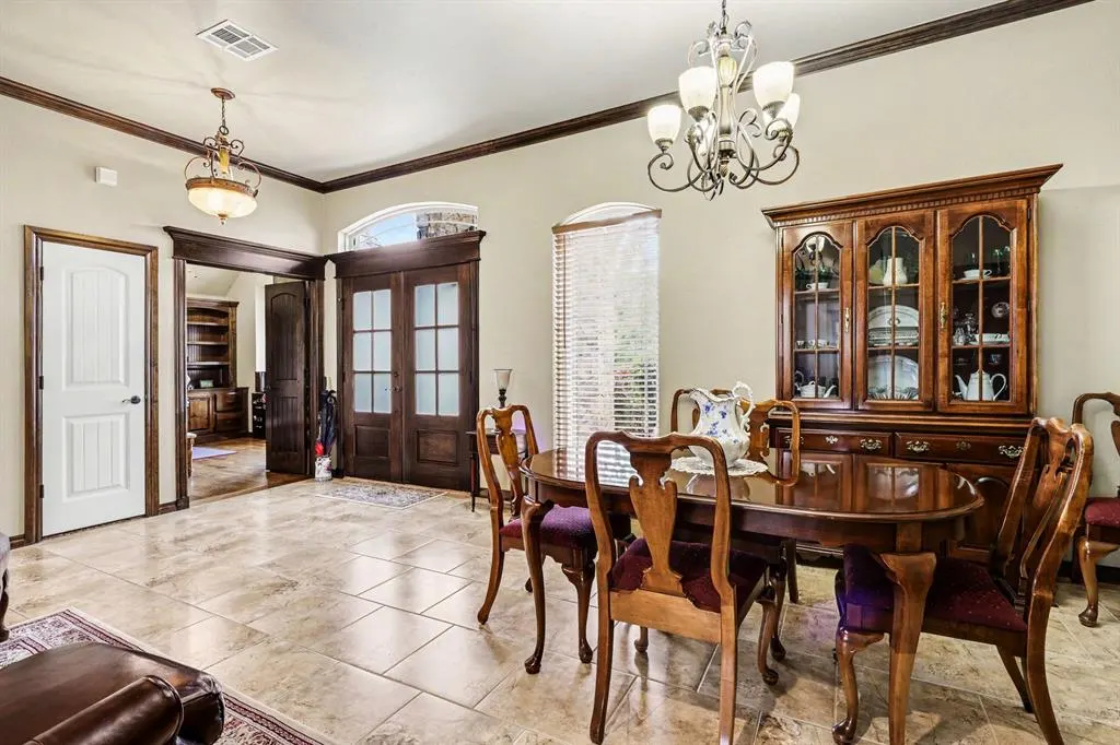 Photo 9 — 13117 NW 6th Circle, Yukon, OK 73099