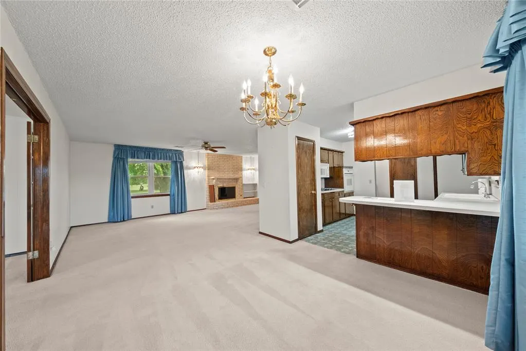 Photo 23 — 523 W Country Club Road, Chickasha, OK 73018