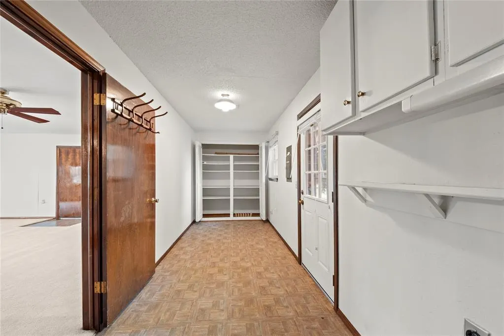 Photo 28 — 523 W Country Club Road, Chickasha, OK 73018