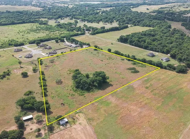 Photo 2 — 0 Quanah Road, Cache, OK 73527