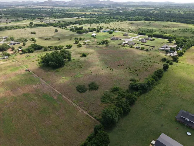 Photo 3 — 0 Quanah Road, Cache, OK 73527