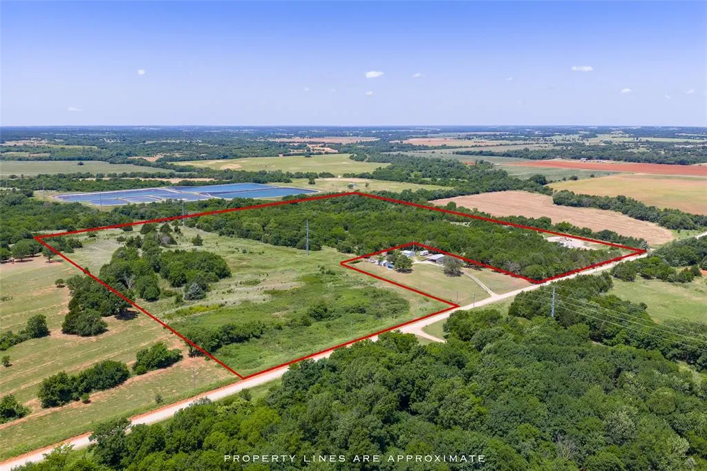 Front exterior — E1335 Rd & S Western Avenue, Washington, OK 73093