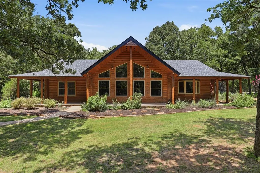 Front exterior — 2111 Seminole Road, Norman, OK 73026