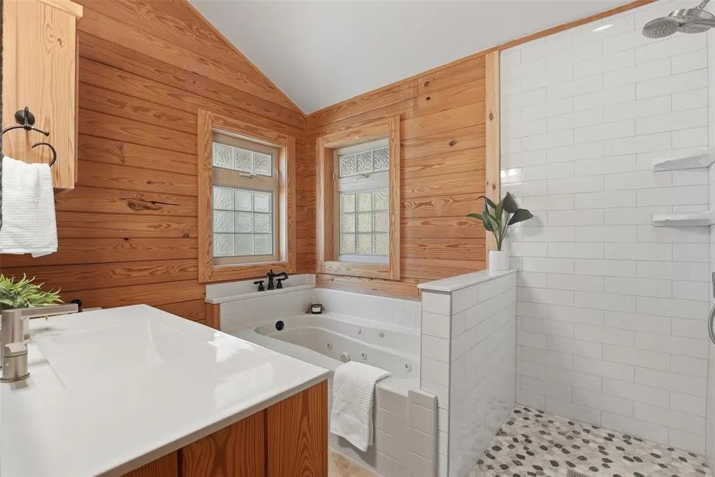 Photo 21 — 2111 Seminole Road, Norman, OK 73026