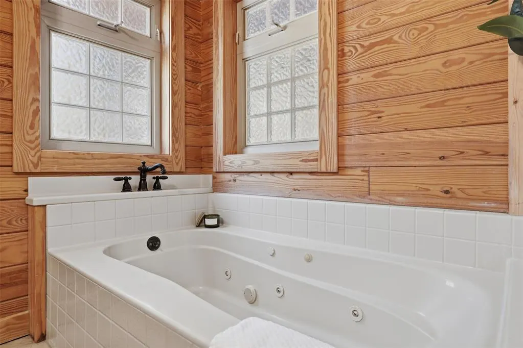 Photo 23 — 2111 Seminole Road, Norman, OK 73026