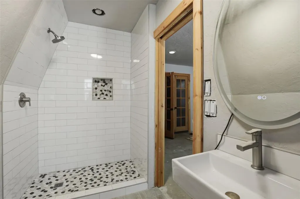 Photo 37 — 2111 Seminole Road, Norman, OK 73026