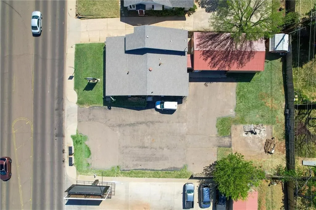 Photo 8 — 1012 W 3rd Street, Elk City, OK 73644