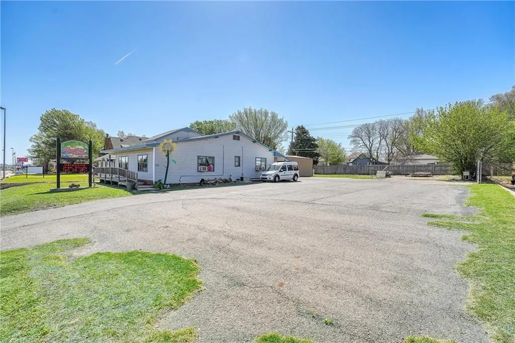 Photo 11 — 1012 W 3rd Street, Elk City, OK 73644