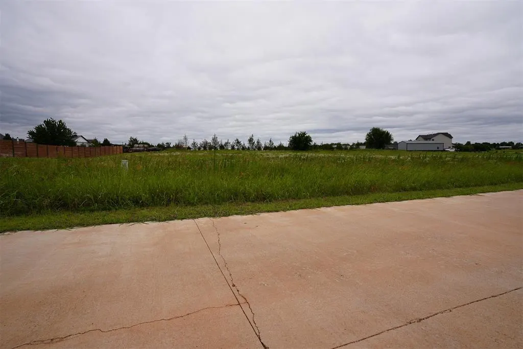 Photo 42 — 9116 Vista Reach, Edmond, OK 73025