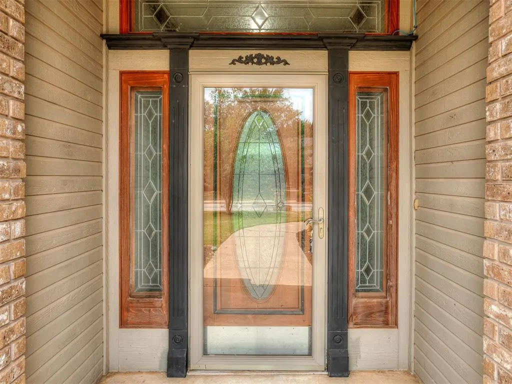 Photo 2 — 15709 Allegheny Drive, Edmond, OK 73013