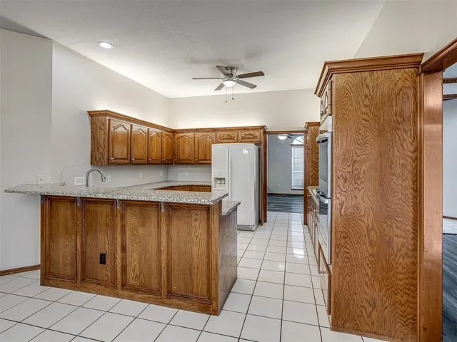 Photo 5 — 15709 Allegheny Drive, Edmond, OK 73013