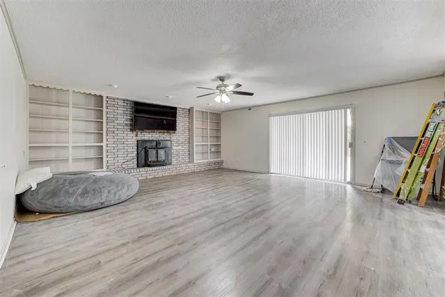 Photo 4 — 11712 N Shartel Avenue, Oklahoma City, OK 73114