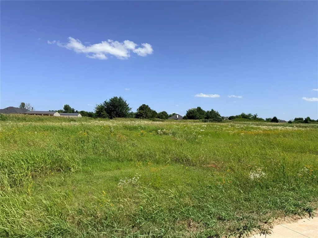 Photo 2 — 4431 Largo, Edmond, OK 73025