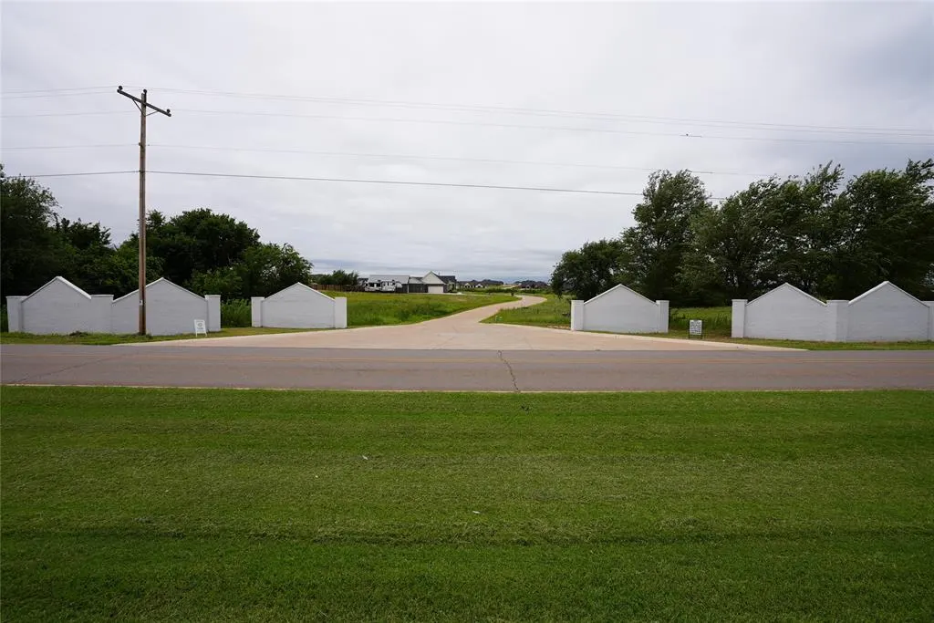 Photo 33 — 4569 Ranchero Drive, Edmond, OK 73025