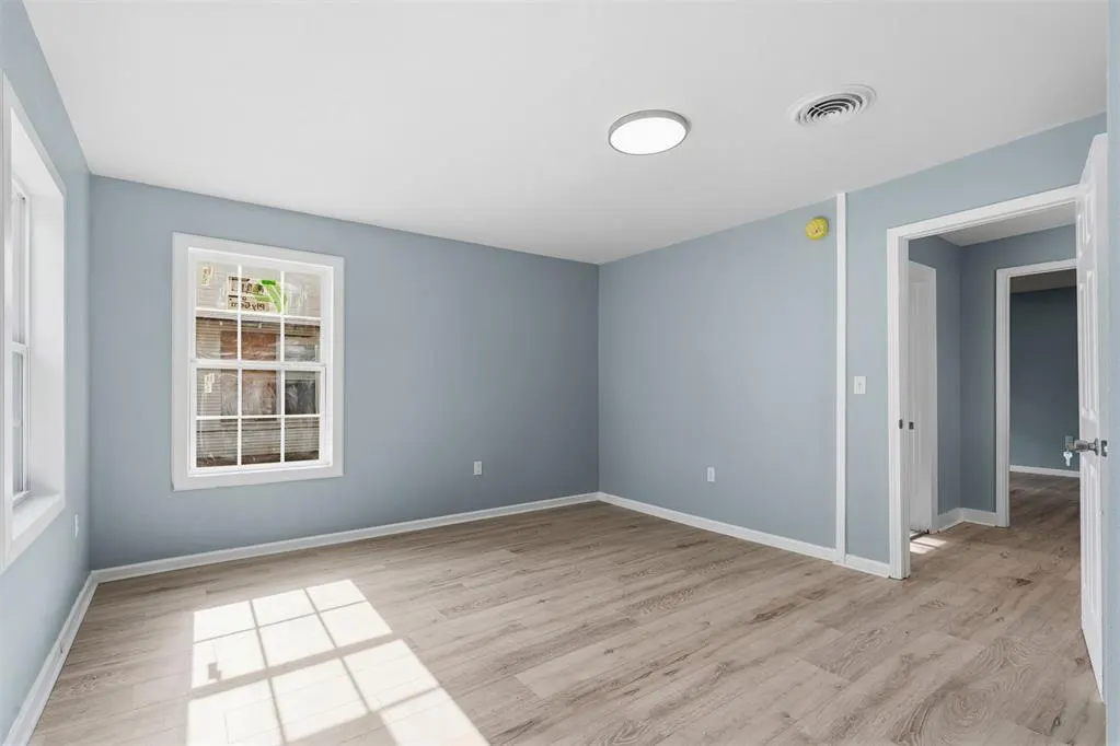 Photo 17 — 413 SE 3rd Street, Ardmore, OK 73401