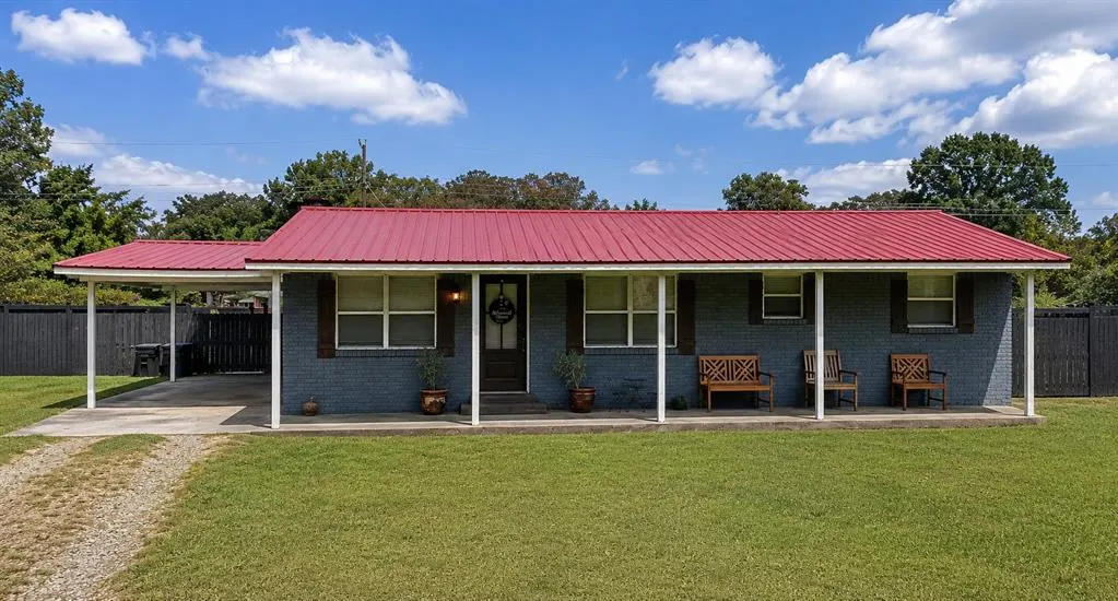 Front exterior — 2200 Cedar Street, Idabel, OK 74745