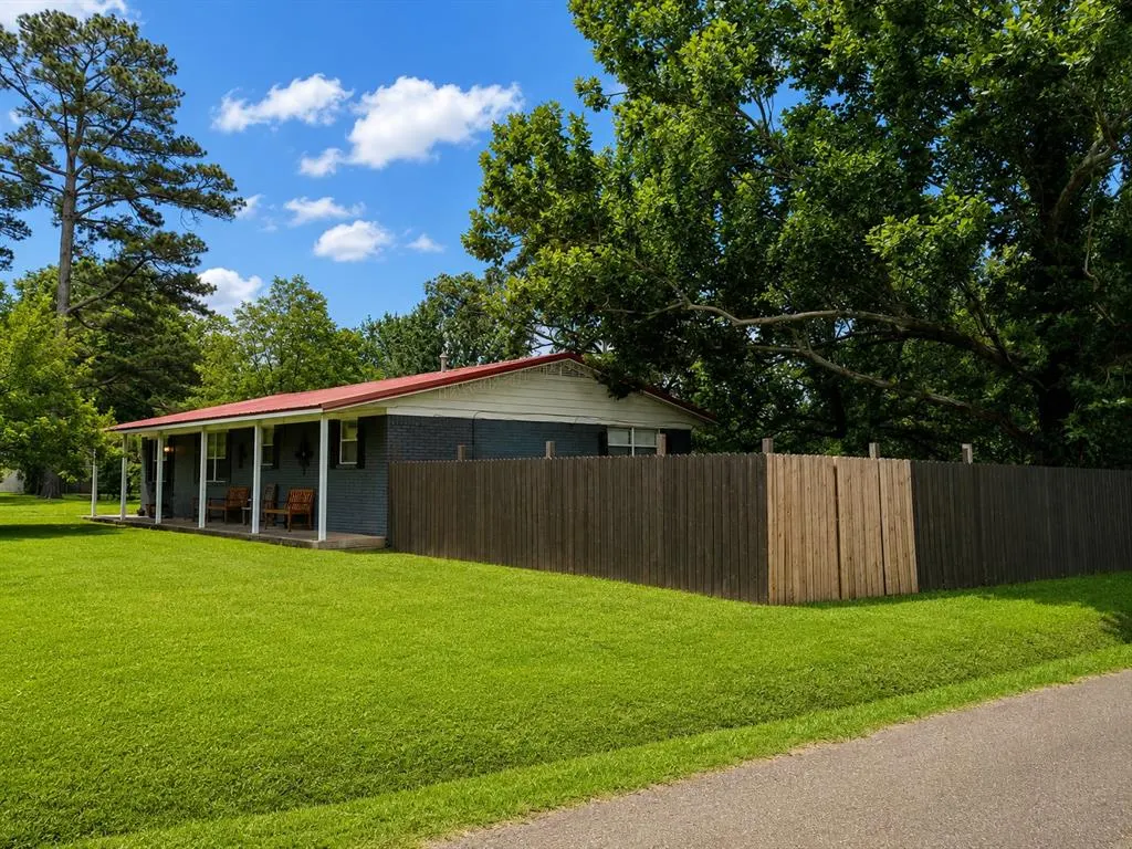 Photo 22 — 2200 Cedar Street, Idabel, OK 74745