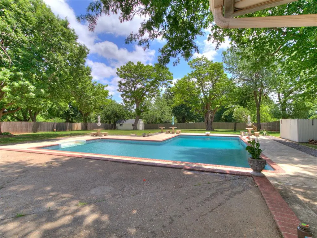 Photo 4 — 1514 Washington Street, Edmond, OK 73034