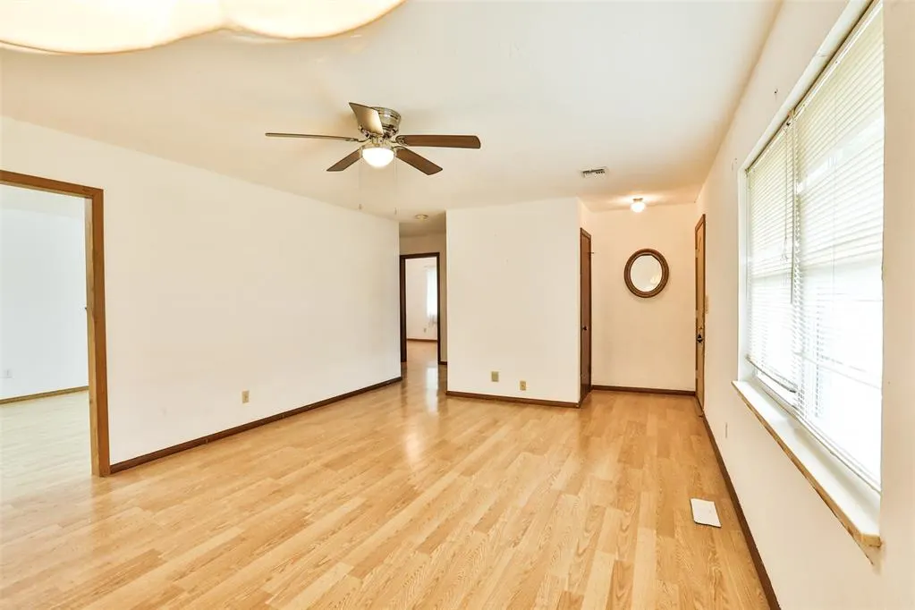 Photo 9 — 7621 McGee Street, Oklahoma City, OK 73169