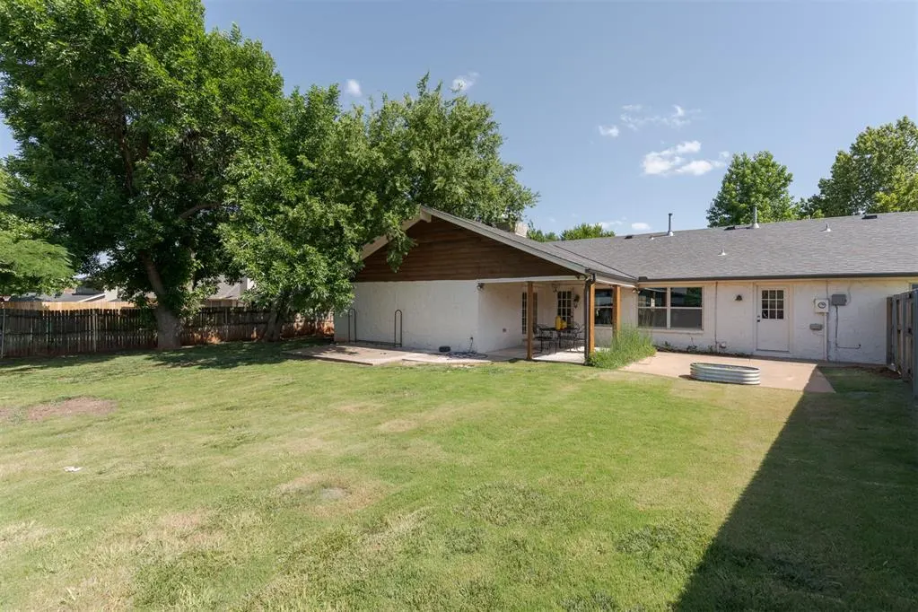 Photo 41 — 2933 Prairie Rose Court, Oklahoma City, OK 73120