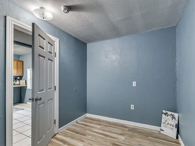 Photo 7 — 625 SW 47th Street, Oklahoma City, OK 73109