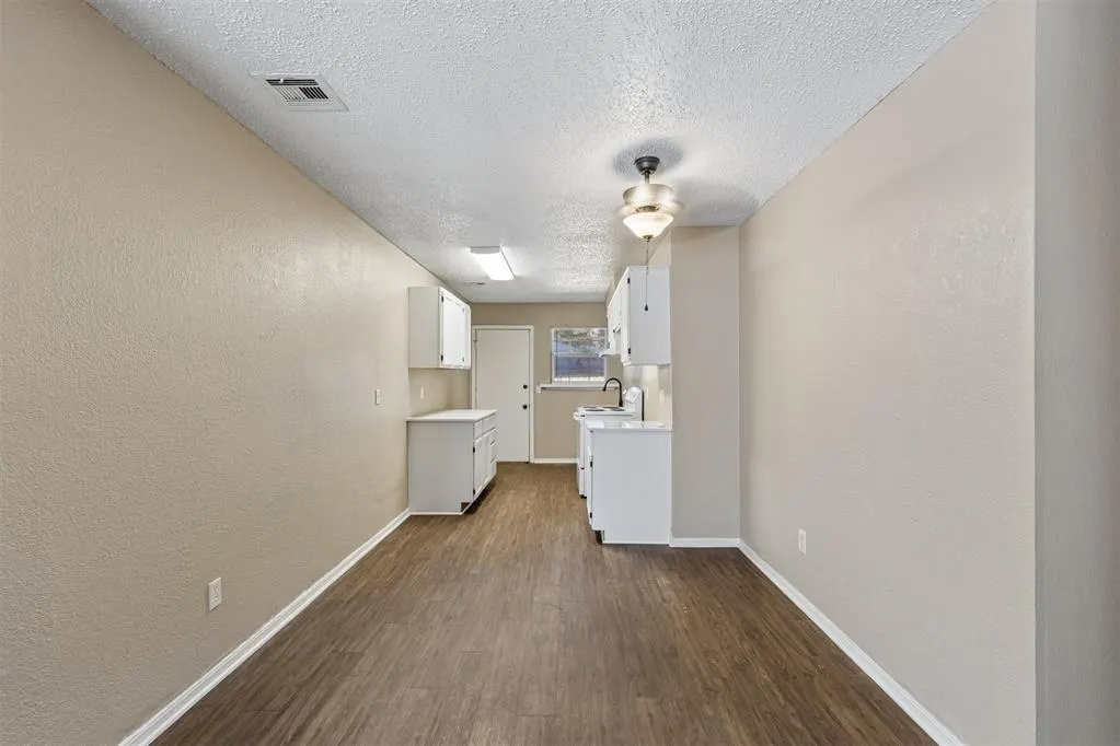 Photo 4 — 119 Woodman Drive, Midwest City, OK 73110