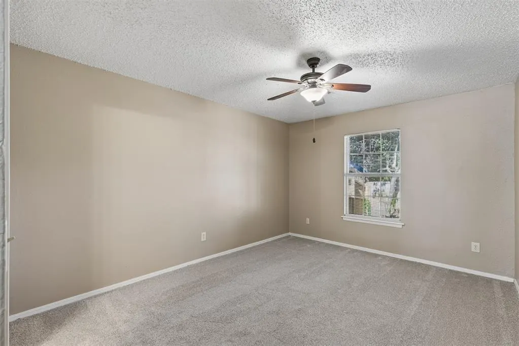 Photo 6 — 119 Woodman Drive, Midwest City, OK 73110